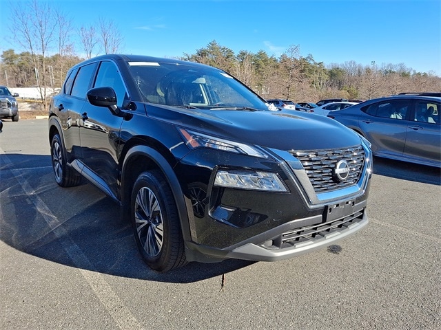 Thumbnail: 2023 Nissan Rogue - 3