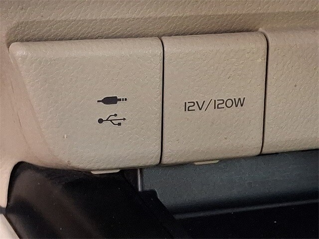 Thumbnail: 2018 Toyota Camry - 22