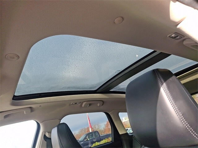 Thumbnail: 2023 Lincoln Corsair - 14