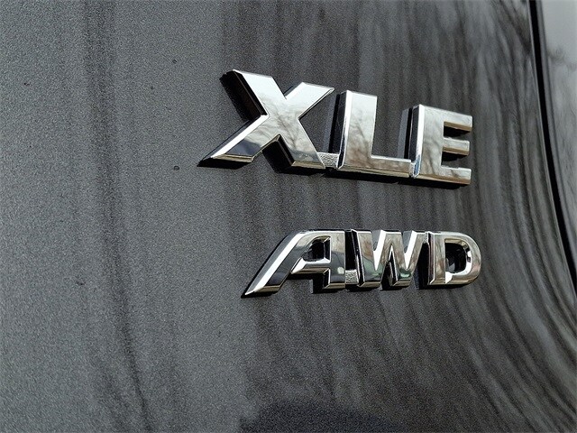 Thumbnail: 2025 Toyota RAV4 - 22