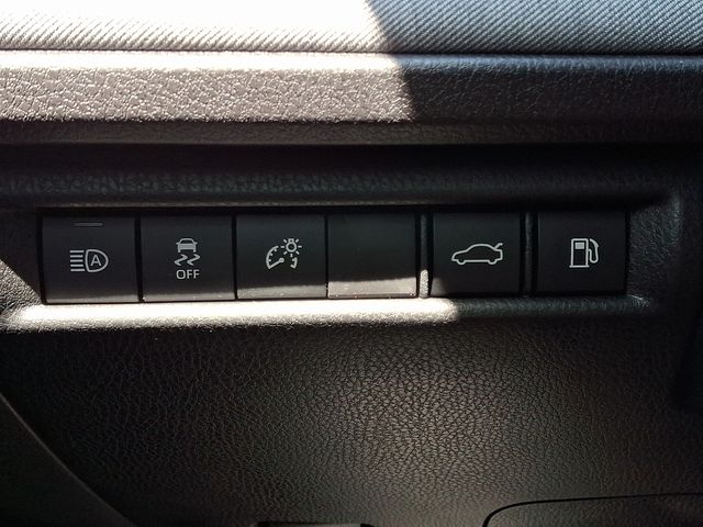 Thumbnail: 2026 Toyota Camry - 18