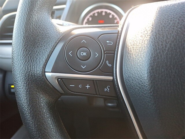 Thumbnail: 2022 Toyota Camry - 20