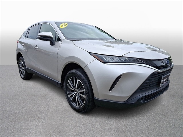 Thumbnail: 2022 Toyota Venza - 3