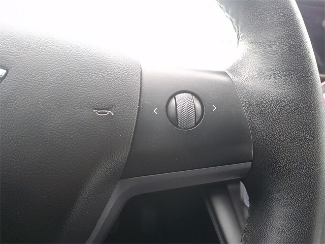 Thumbnail: 2022 Tesla Model 3 - 23