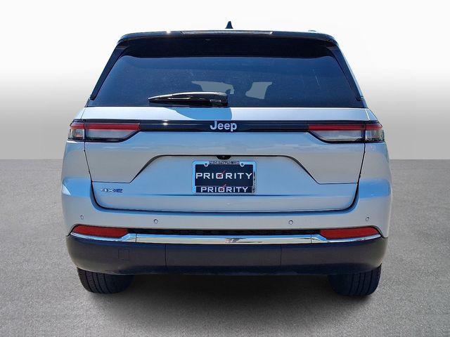 Thumbnail: 2024 Jeep Grand Cherokee - 5