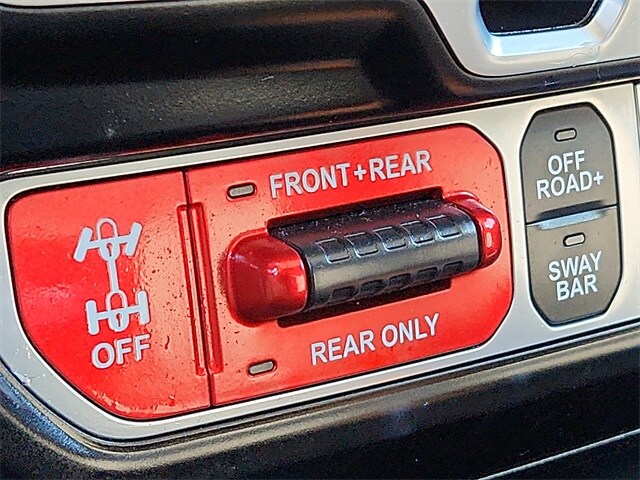 Thumbnail: 2025 Jeep Wrangler - 25