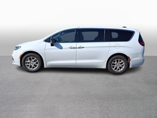 Thumbnail: 2025 Chrysler Pacifica - 7