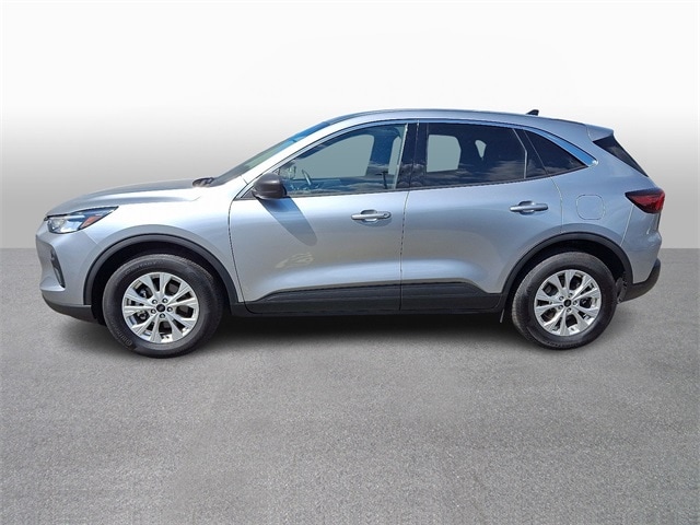 Thumbnail: 2023 Ford Escape - 7