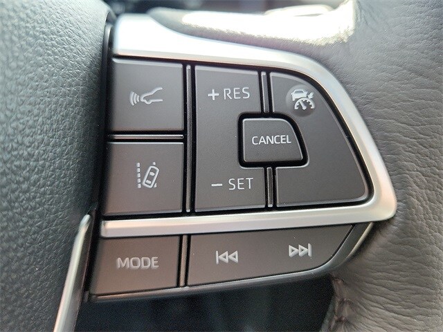 Thumbnail: 2025 Toyota Sienna - 20