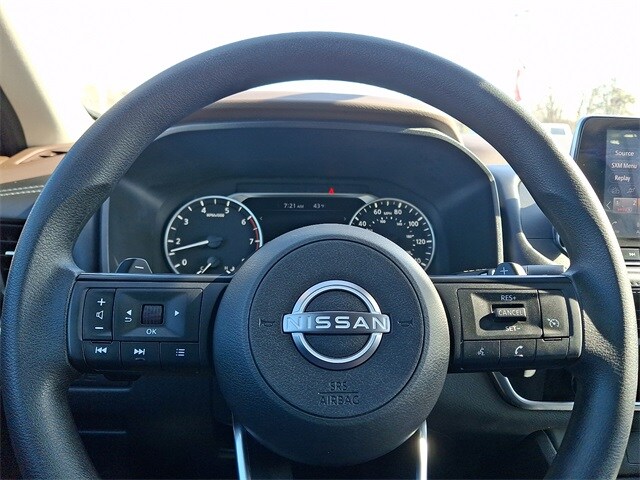 Thumbnail: 2023 Nissan Rogue - 18