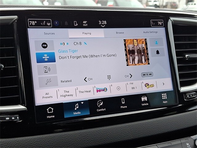 Thumbnail: 2024 Chrysler Pacifica - 17