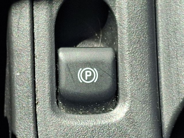 Thumbnail: 2025 Toyota Corolla - 26