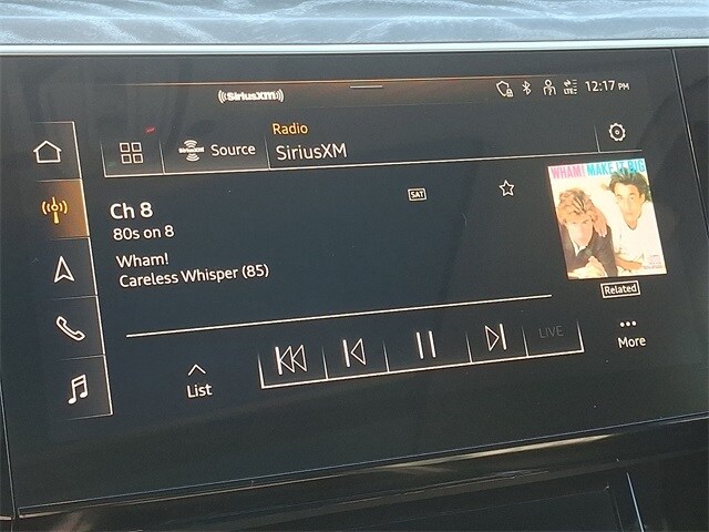 Thumbnail: 2022 Audi e-tron - 18