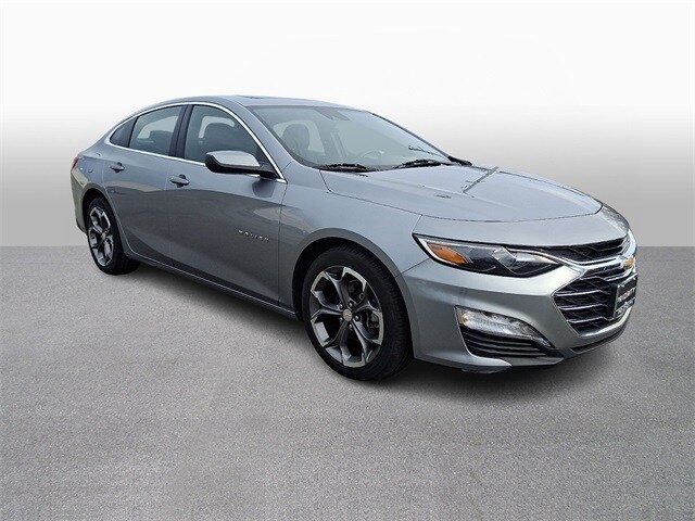 Thumbnail: 2024 Chevrolet Malibu - 3