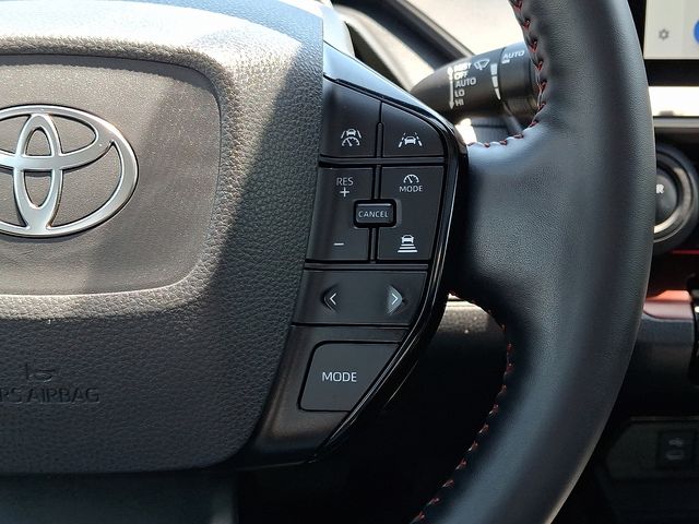 Thumbnail: 2024 Toyota Prius Prime - 22