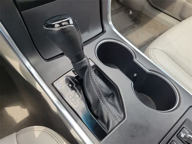 Thumbnail: 2015 Toyota Camry - 13