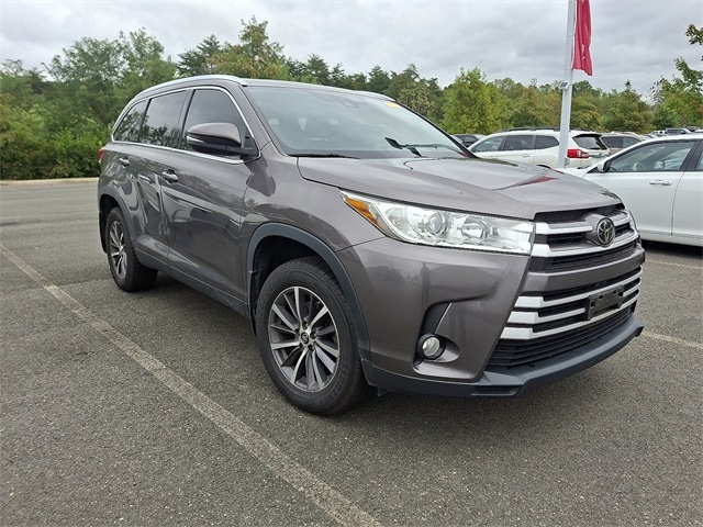 Thumbnail: 2019 Toyota Highlander - 3