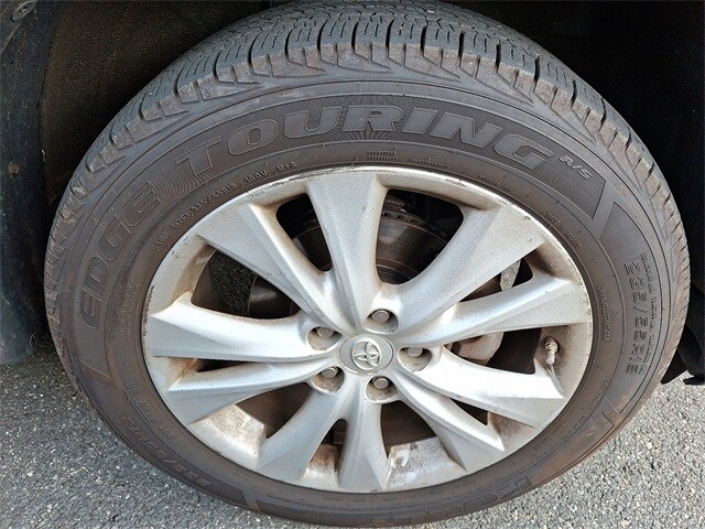 Thumbnail: 2013 Toyota RAV4 - 5