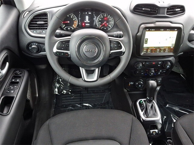 Thumbnail: 2023 Jeep Renegade - 11