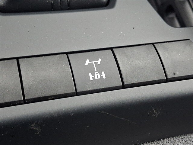 Thumbnail: 2025 Toyota Tacoma - 18