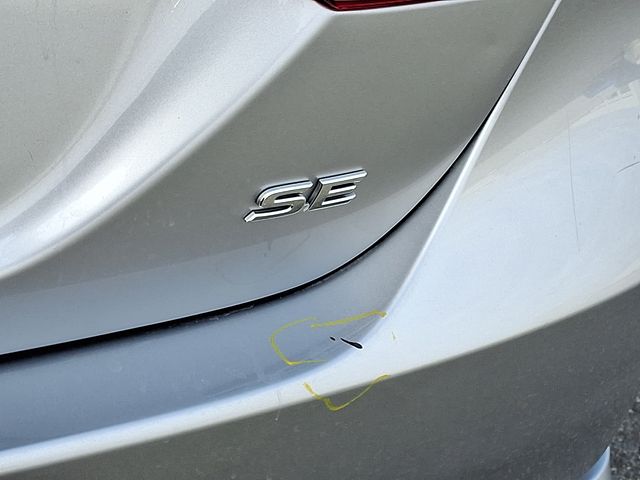 Thumbnail: 2023 Toyota Camry - 31