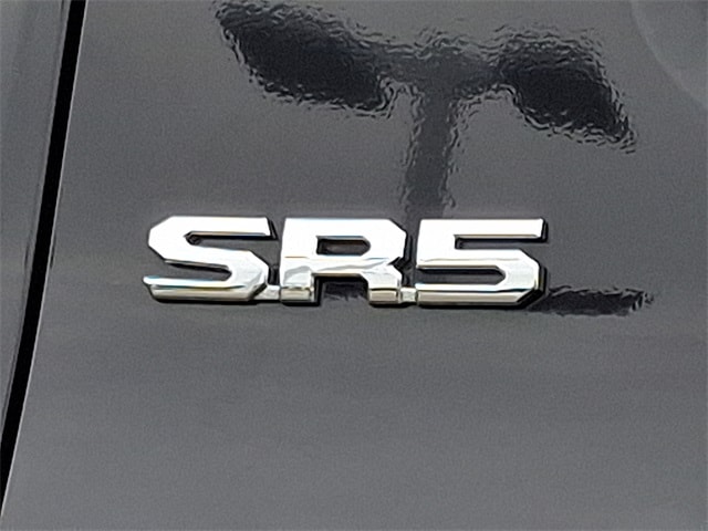 2024 Toyota Tacoma SR5 32