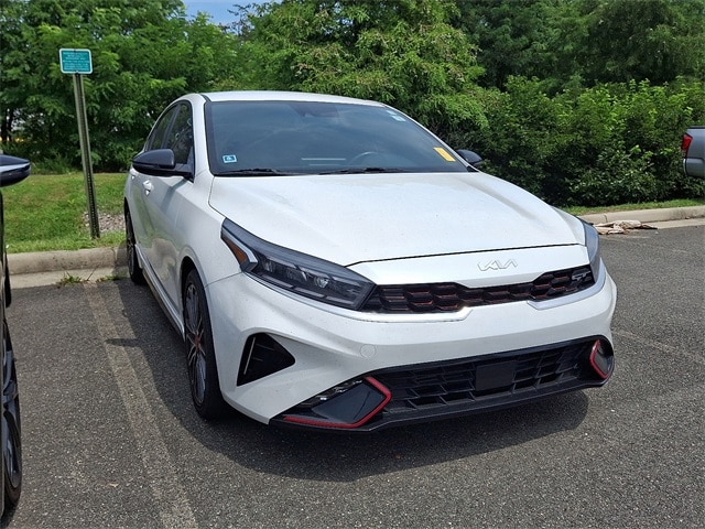 Thumbnail: 2023 Kia Forte - 4