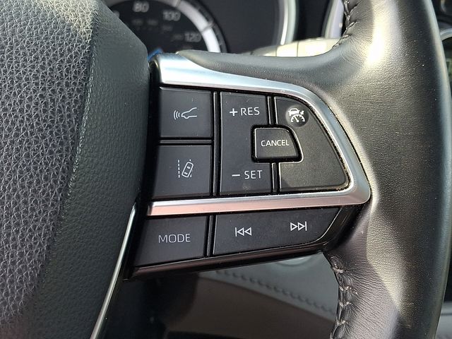 Thumbnail: 2021 Toyota Highlander - 25