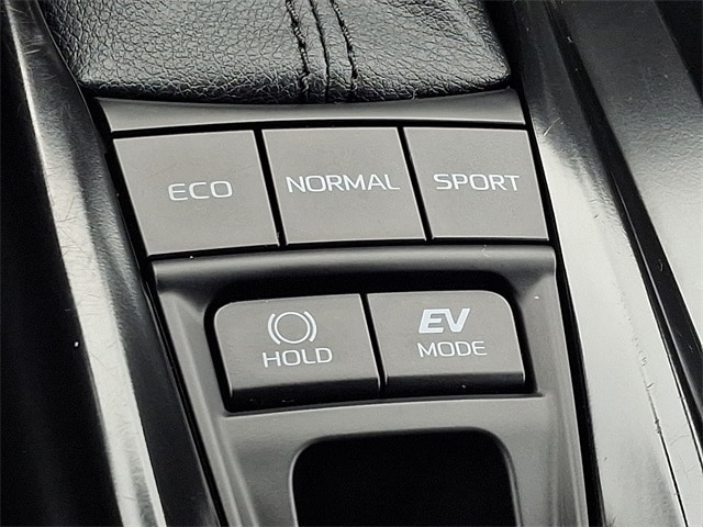 Thumbnail: 2025 Toyota Camry - 22