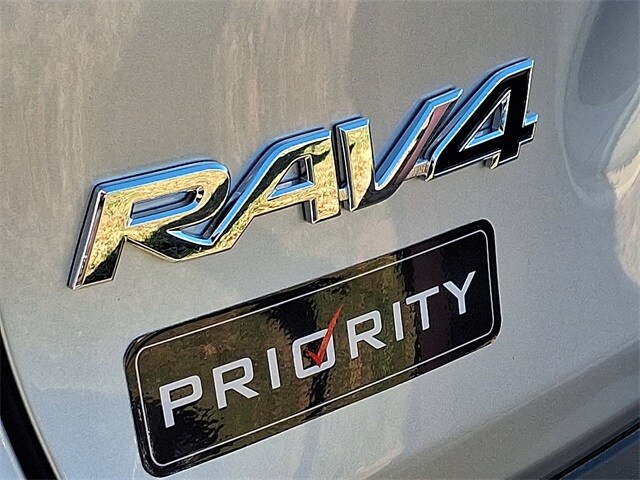 Thumbnail: 2025 Toyota RAV4 - 22