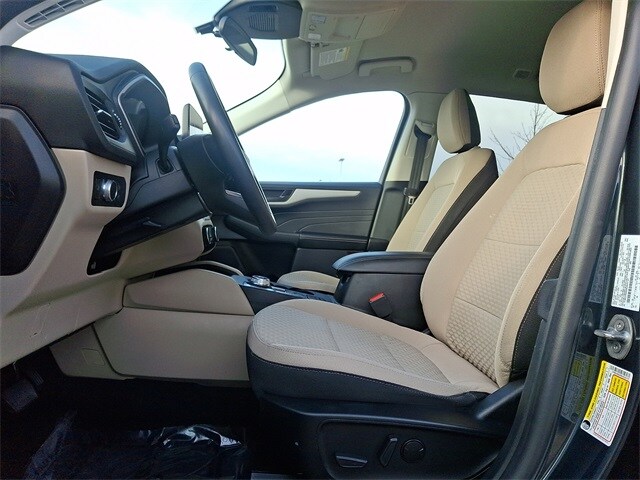 Thumbnail: 2022 Ford Escape - 13