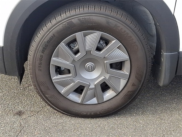 Thumbnail: 2025 Nissan Kicks - 8