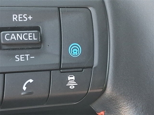 Thumbnail: 2025 Nissan Kicks - 27