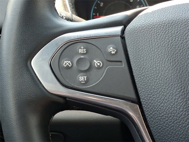 Thumbnail: 2023 Chevrolet Traverse - 17