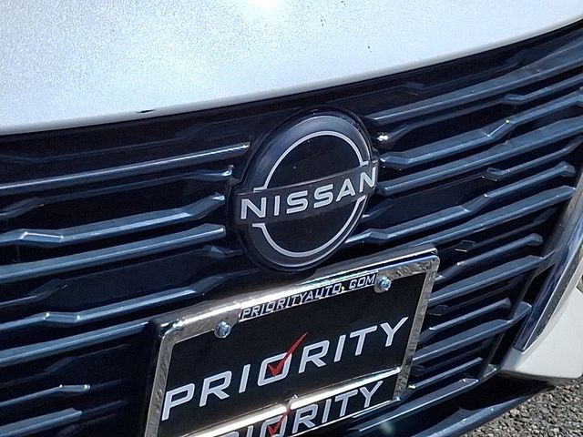 Thumbnail: 2024 Nissan Altima - 10