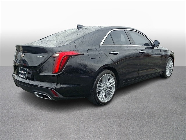 Thumbnail: 2024 Cadillac CT4 - 4