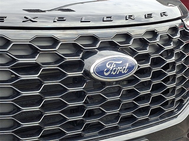 Thumbnail: 2025 Ford Explorer - 9