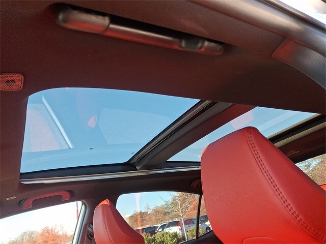 Thumbnail: 2025 Toyota Camry - 14