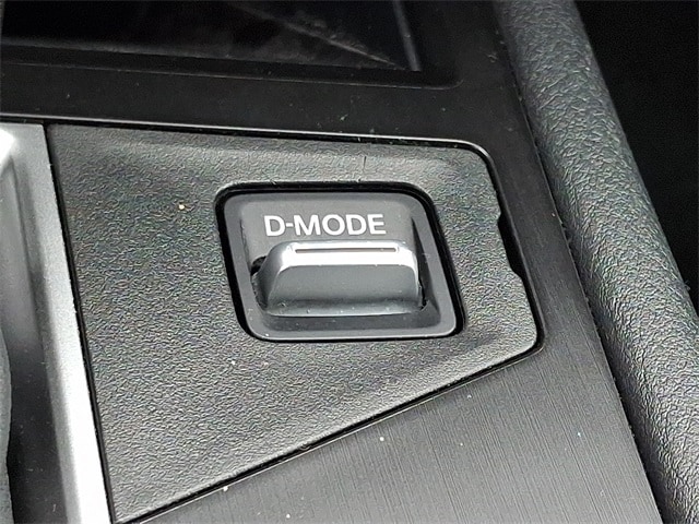 Thumbnail: 2025 Nissan Kicks - 23