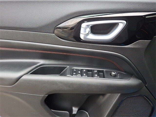 Thumbnail: 2024 Jeep Compass - 12