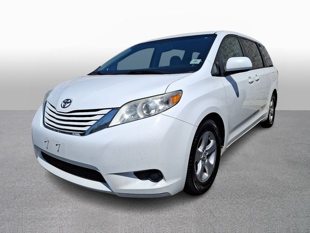 2017 Toyota Sienna LE -
                  Springfield, VA