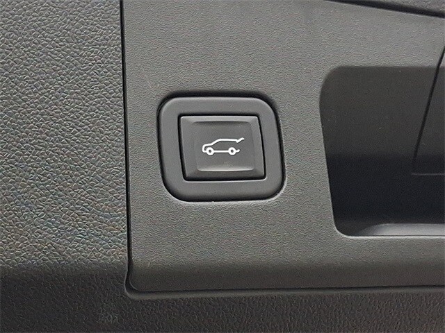 Thumbnail: 2024 Cadillac XT4 - 30