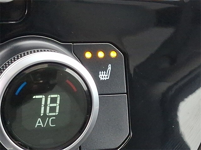 Thumbnail: 2021 Toyota Highlander - 29