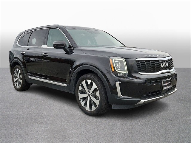 2022 Kia Telluride S photo 3