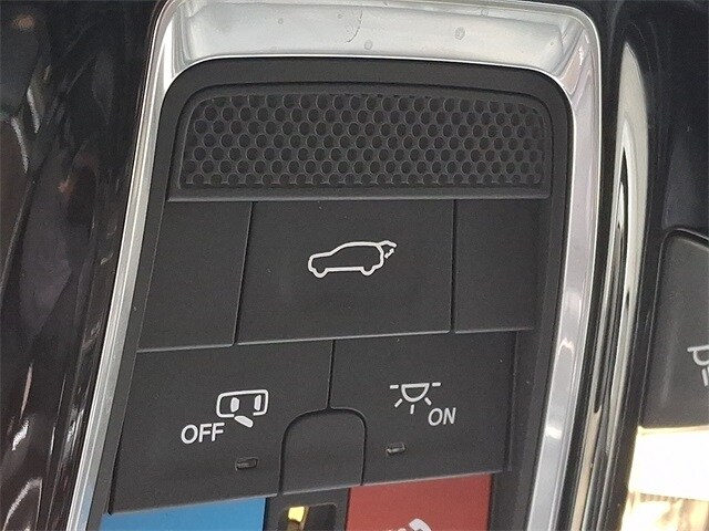 Thumbnail: 2024 Jeep Grand Wagoneer L - 31