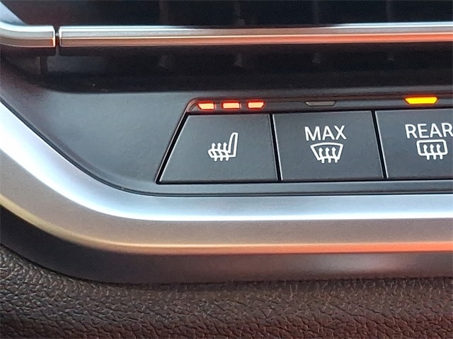 Thumbnail: 2022 BMW M3 - 21