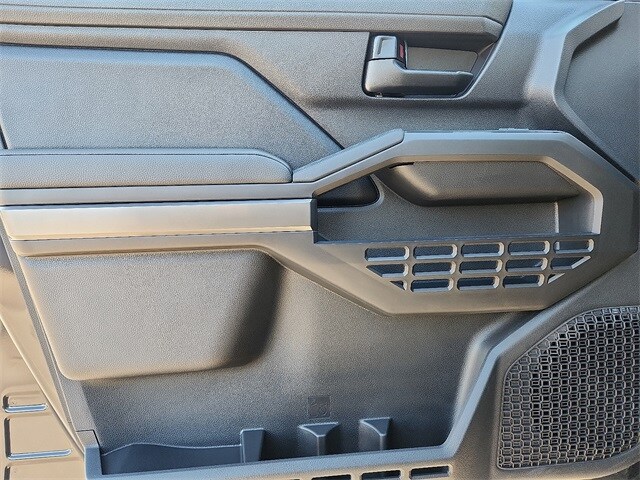 Thumbnail: 2025 Toyota Tacoma - 9