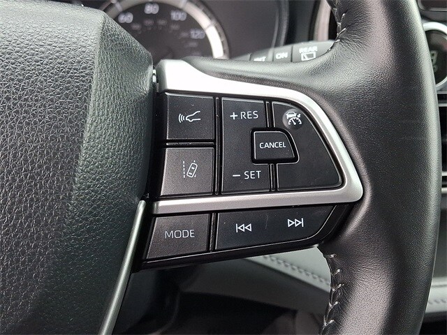 Thumbnail: 2023 Toyota Highlander - 22