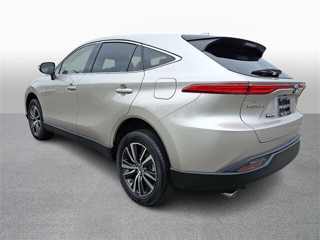 Thumbnail: 2022 Toyota Venza - 6