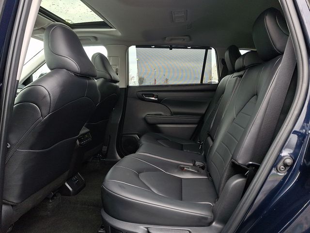 Thumbnail: 2024 Toyota Highlander - 11